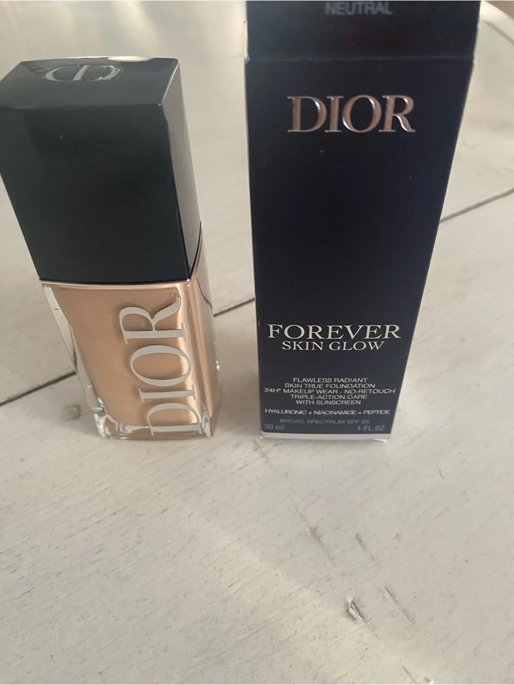 Dior Forever Skin Glow Foundation in 2.5 N